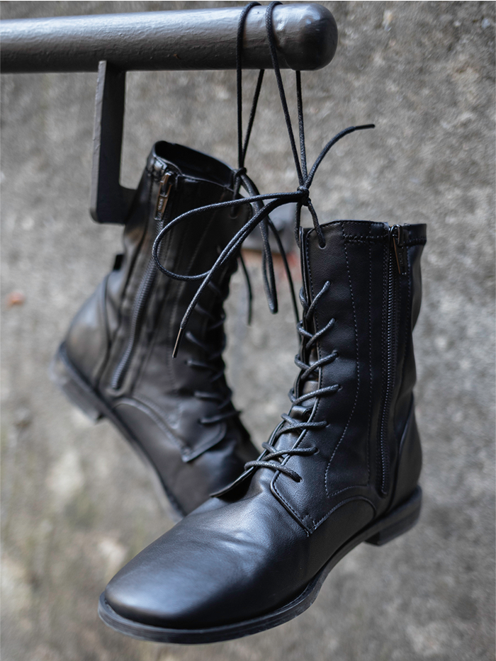 Span Chic Lace-Up Boots
